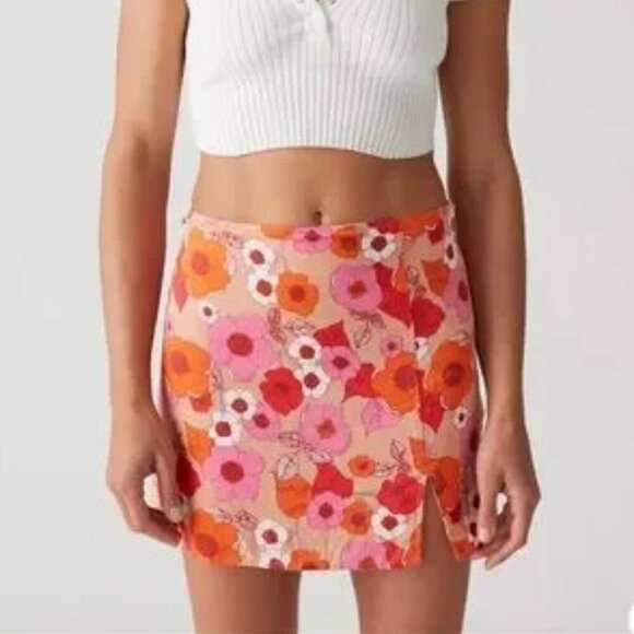 Urban Outfitters Rosie Notched Pelmet Mini Skirt Size Small - Picture 1 of 6